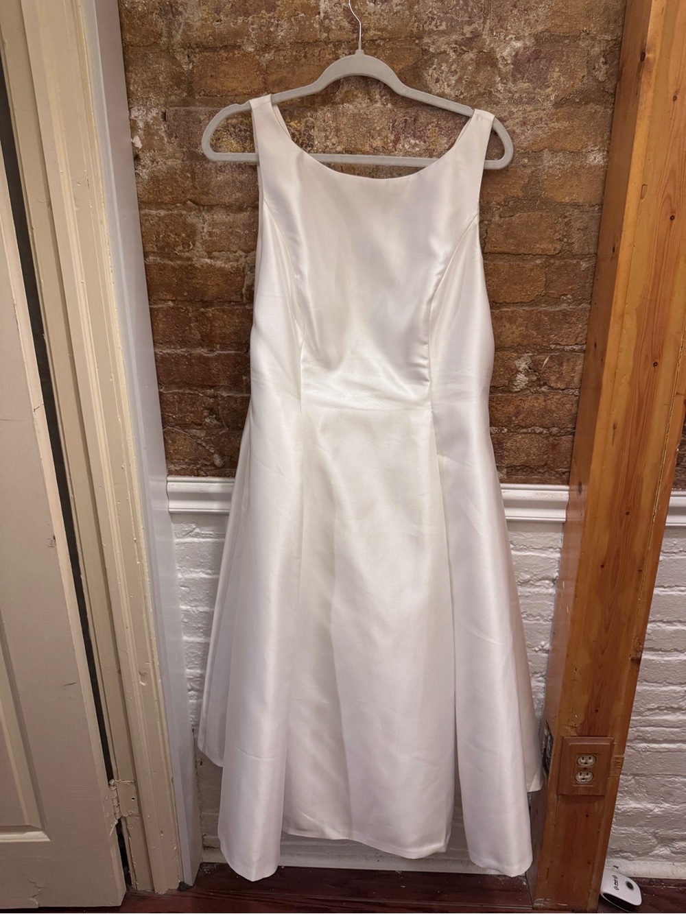 Adrianna Papell White Satin Scoop-Neck Wedding Dress